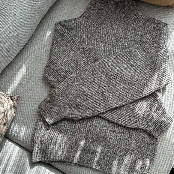 Gift for her 🎁 Minimalism ☕️Club Monaco Sweater-XS - Picture 5 of 8